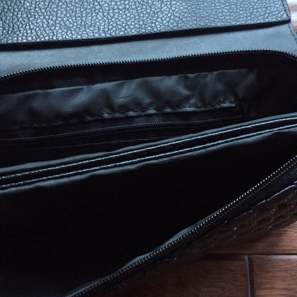 New!!! Optional Adjustable Strap - Picture 7 of 7